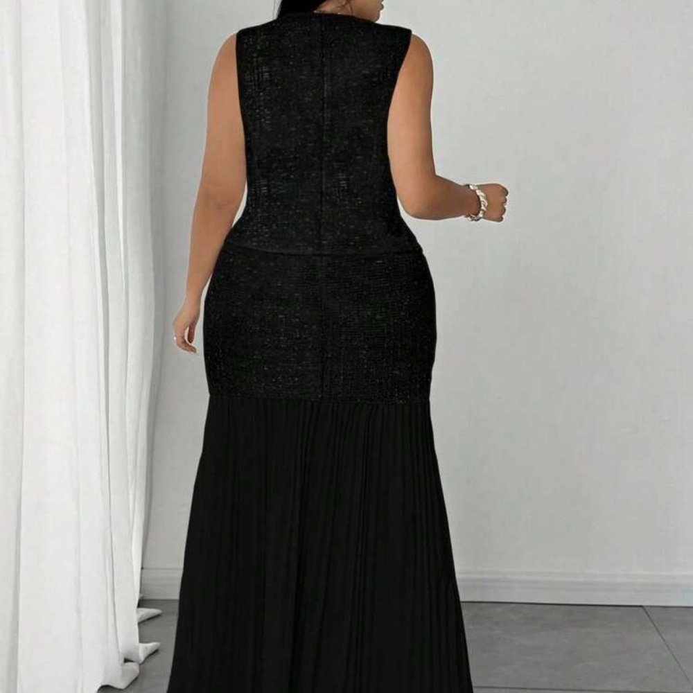 Elegant Black Sleeveless Vest and Maxi Skirt Set - Picture 2 of 4